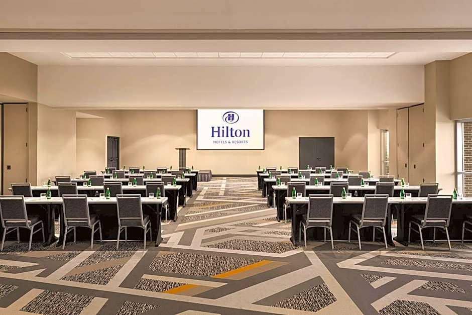 Hilton Knoxville Airport