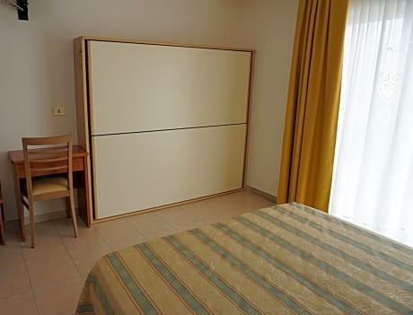 Triple Room with Front Sea View
