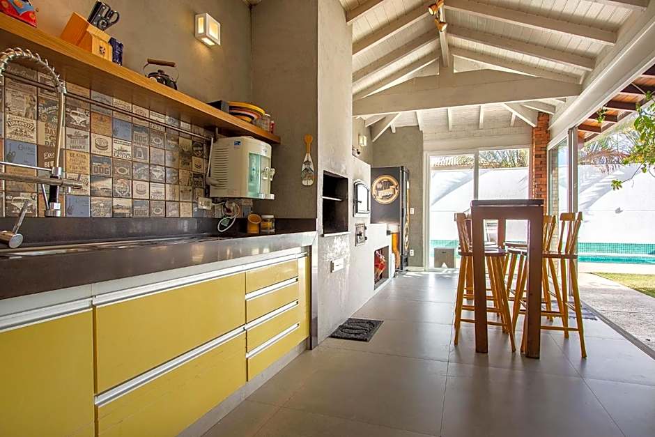 Búzios praia de Geribá, piscina e churrasqueira