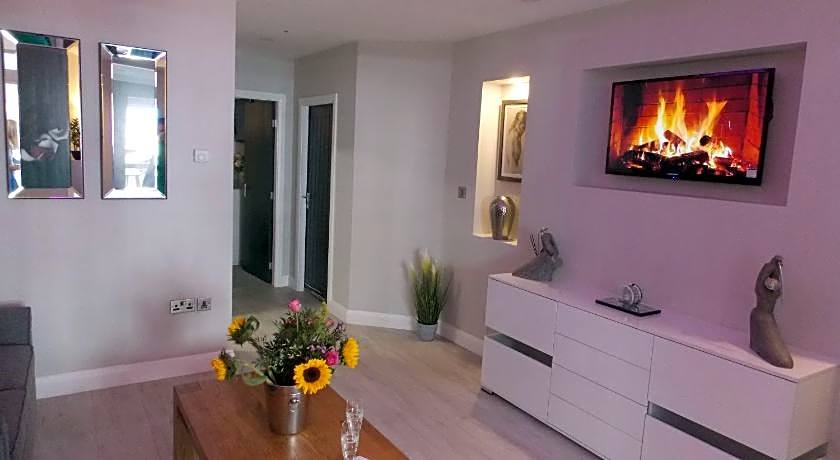 Eden Suite Sasco Apartments