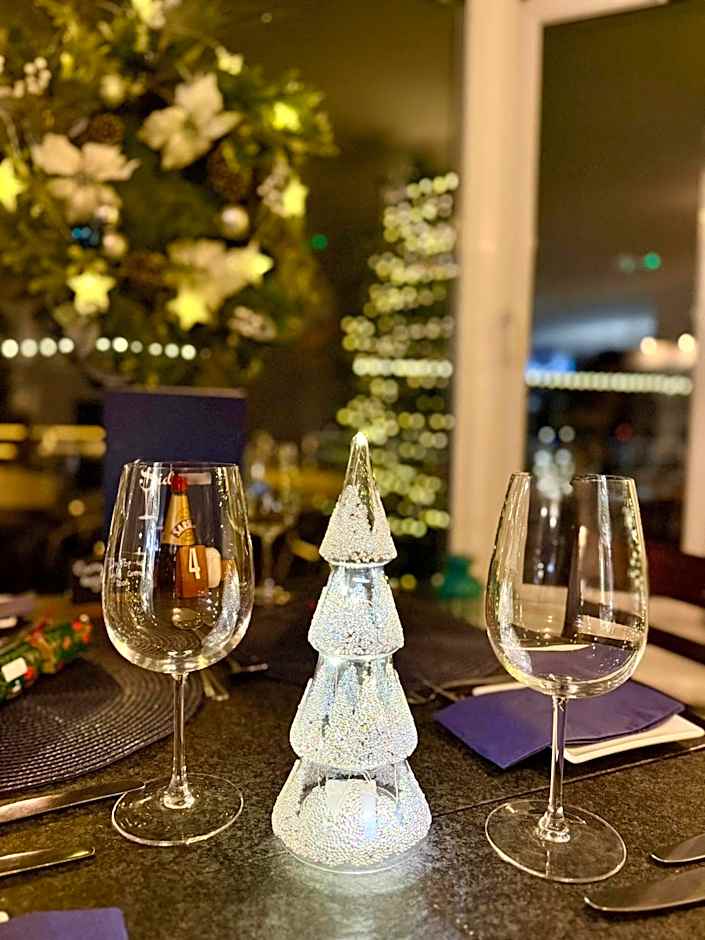 Sids restaurant and bar with rooms