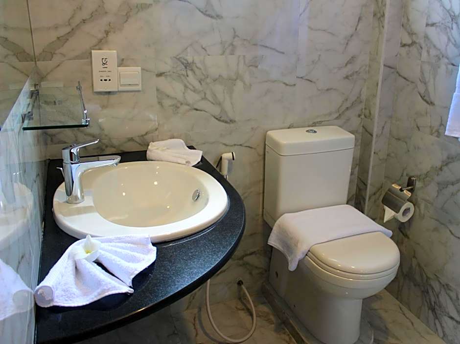 Antares Dhangethi and Spa