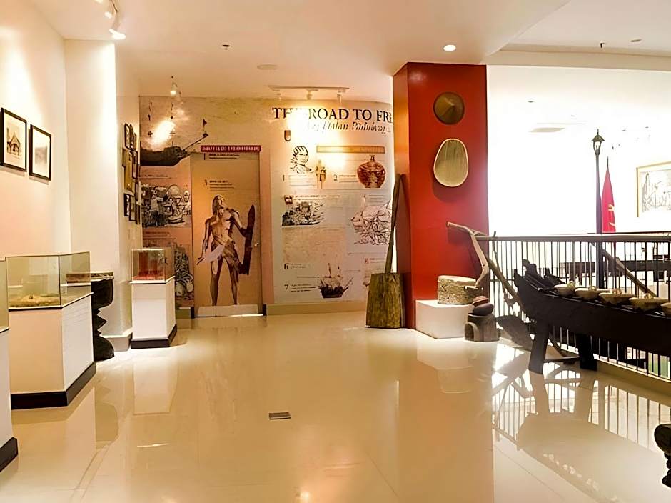 Palm Grass Hotel