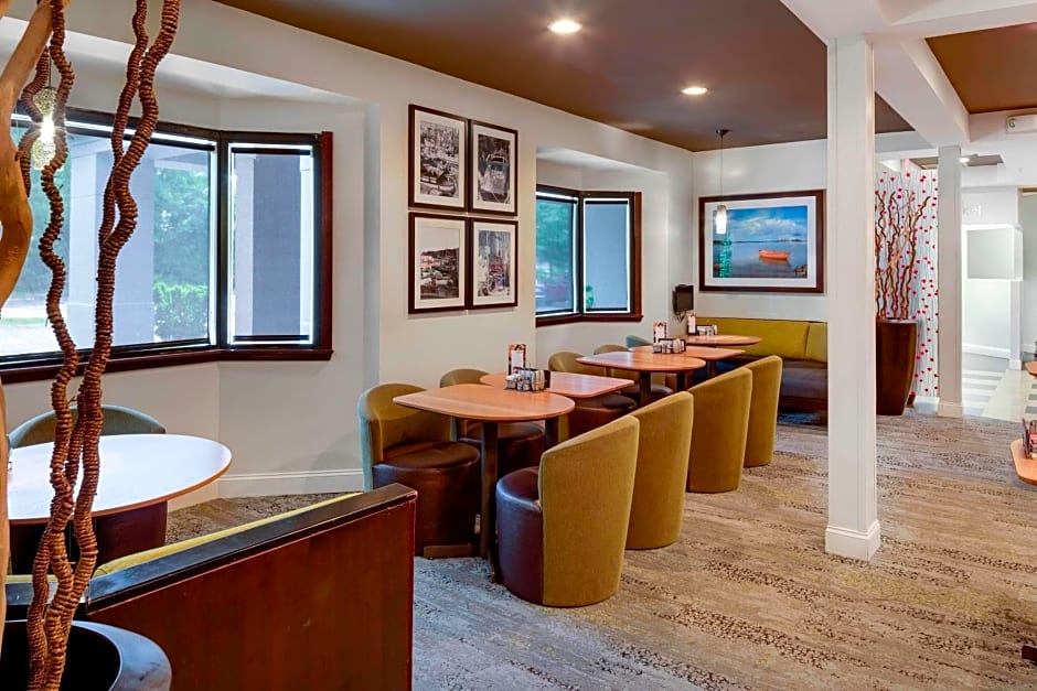 Courtyard by Marriott Portsmouth