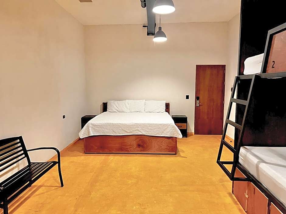 Caleta Hostel Rooftop & Pool