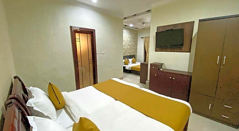 Hotel Nirvana Palace Near Parmarth Niketan