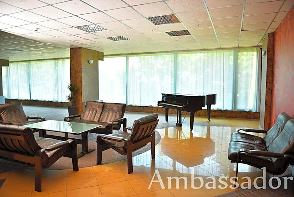 Hotel Ambassador - Free Parking