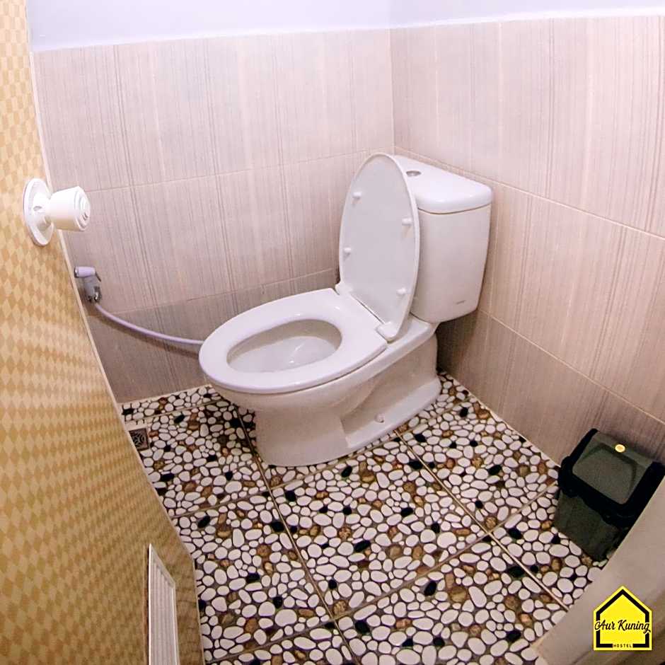 AUR KUNING HOSTEL SYARIAH Bukittinggi