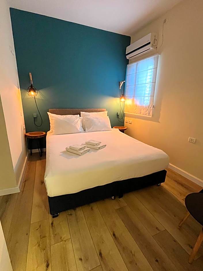 Domus Bat Galim Hotel