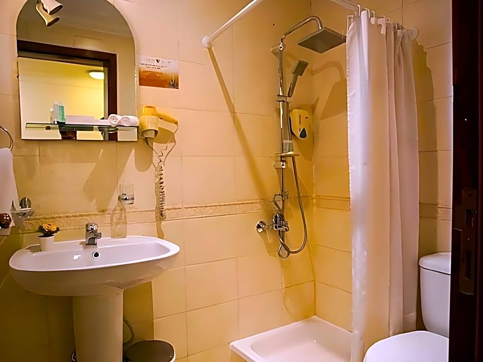 La Villa Suites Hotel