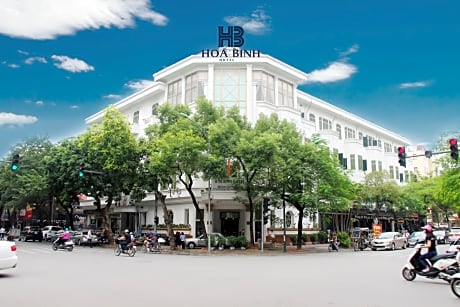 Hoa Binh Hotel