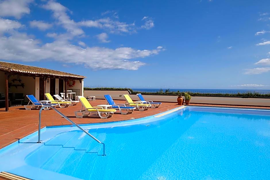 Apartamentos Quinta Mae dos Homens