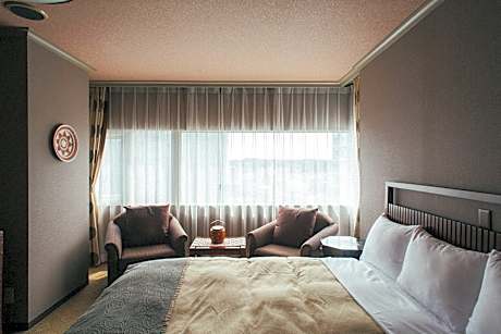 Royal Suite - Non-Smoking