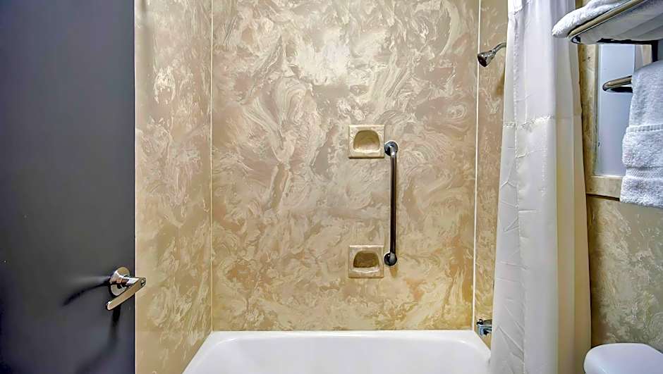 Motel 6 Louisville, Ky- Airport/ Fair Expo