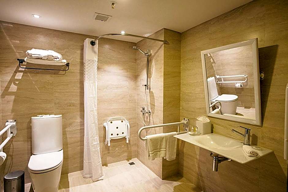 Hampton Inn By Hilton Santa Cruz Equipetrol