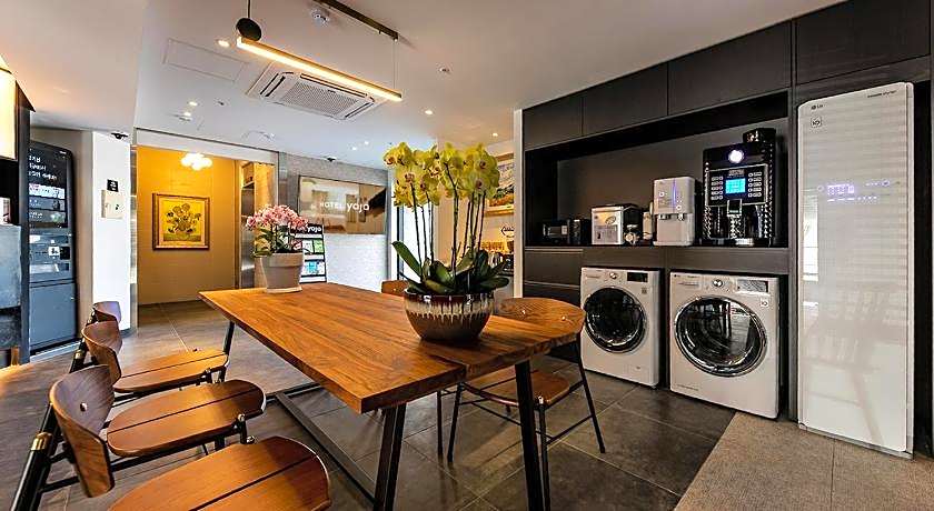 Hotel Yaja Masan Odong Branch