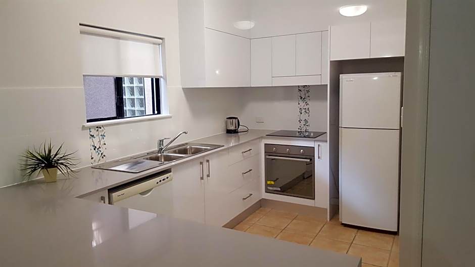Nautilus Holiday Apartments