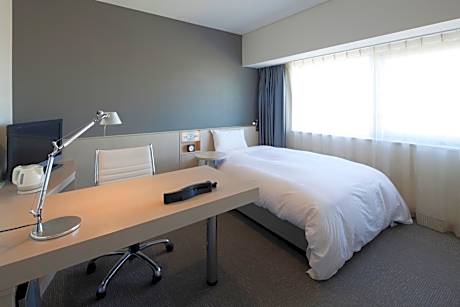 Single Room - Non-Smoking