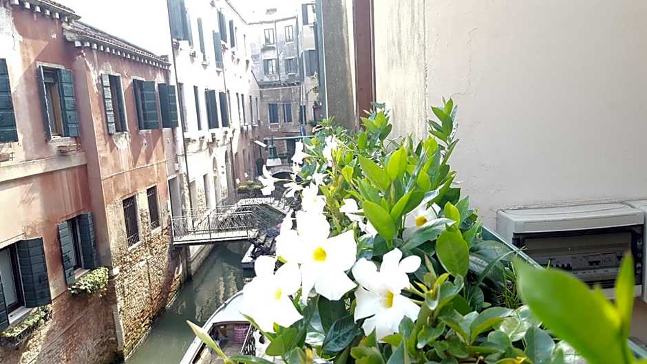 Hotel Locanda Canal
