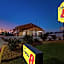 Super 8 by Wyndham Pleasanton