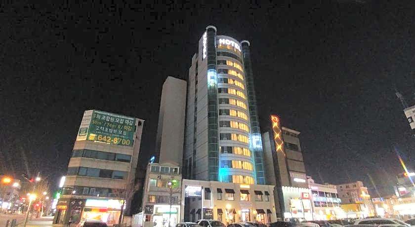 Gangneung Tourist Hotel