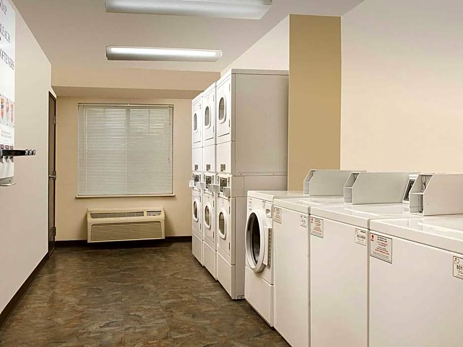 WoodSpring Suites Beaumont