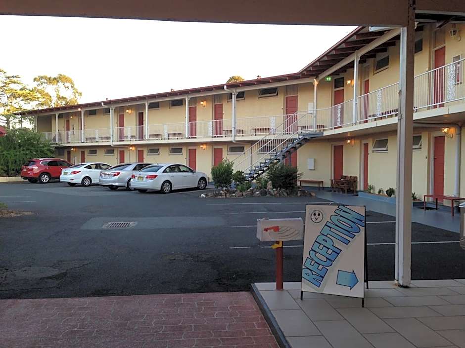 Riverview Motor Inn