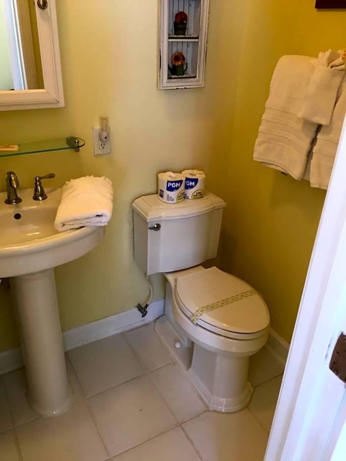 Oceanfront Sea Scape Motel