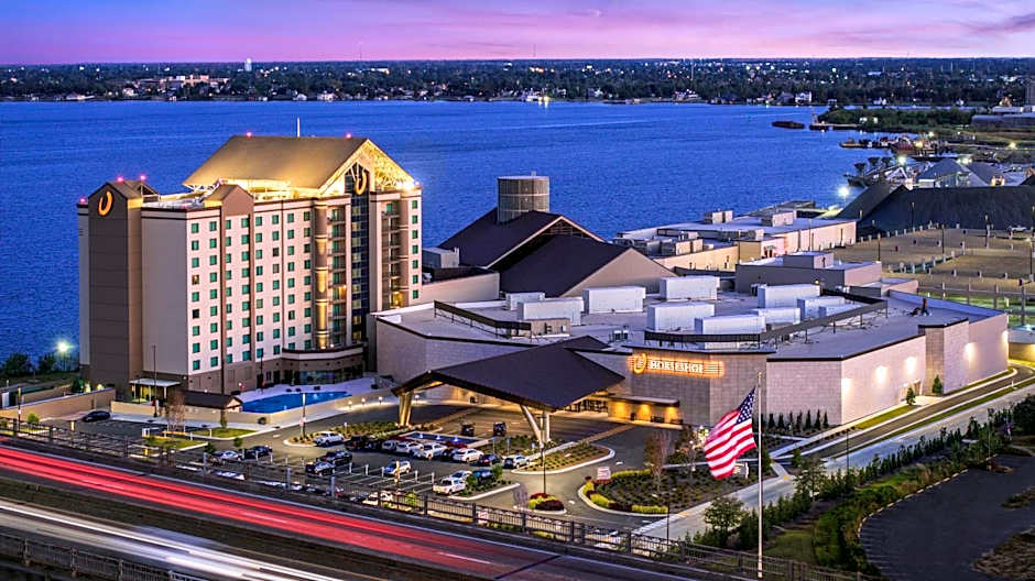 Horseshoe Lake Charles Hotel & Casino - A Caesars Rewards Destination