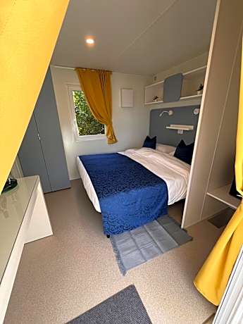 Superior Double or Twin Room with Terrace