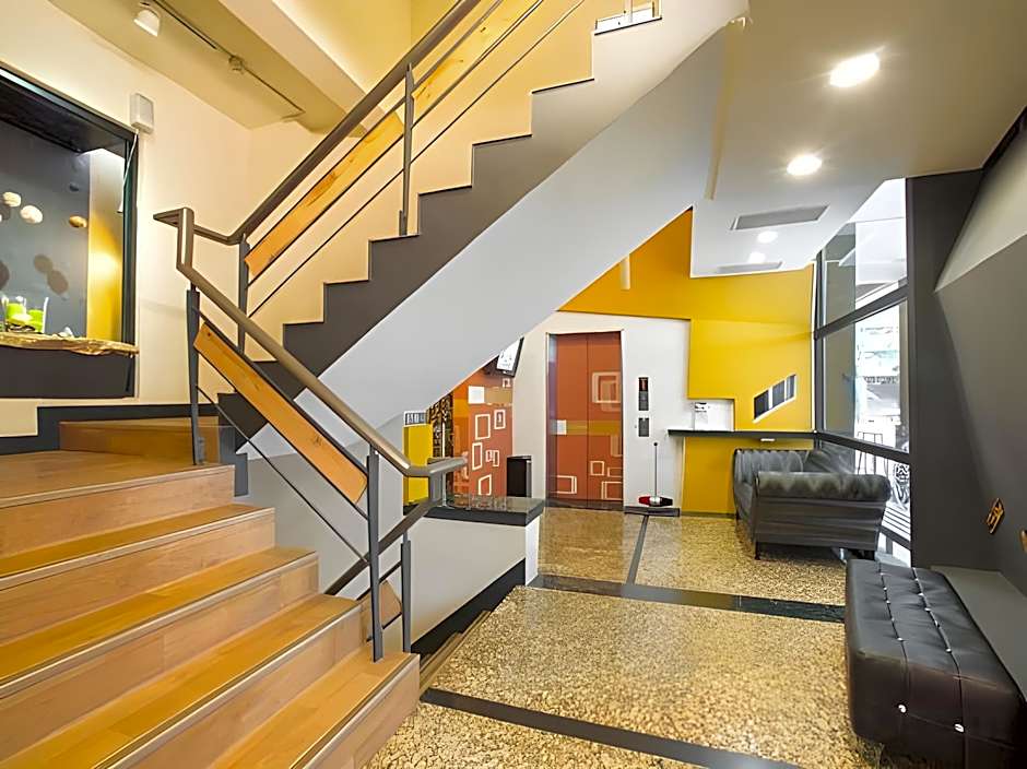 CHECK inn Express Taichung Fengchia