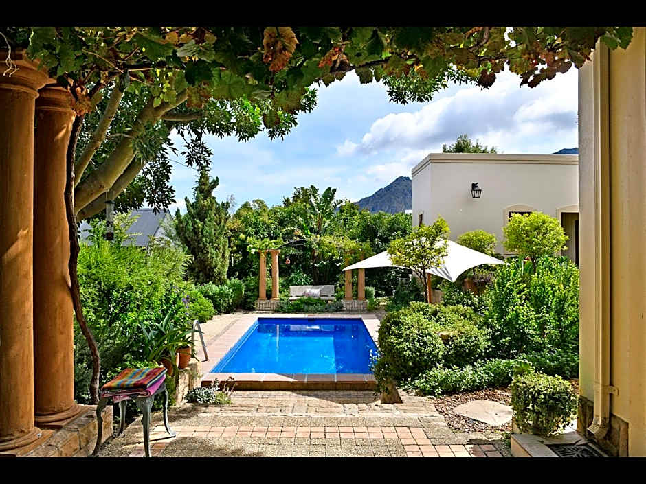 Petit Plaisir Cottage