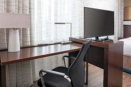 Standard Double Suite