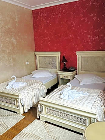 Twin Room with Bathroom