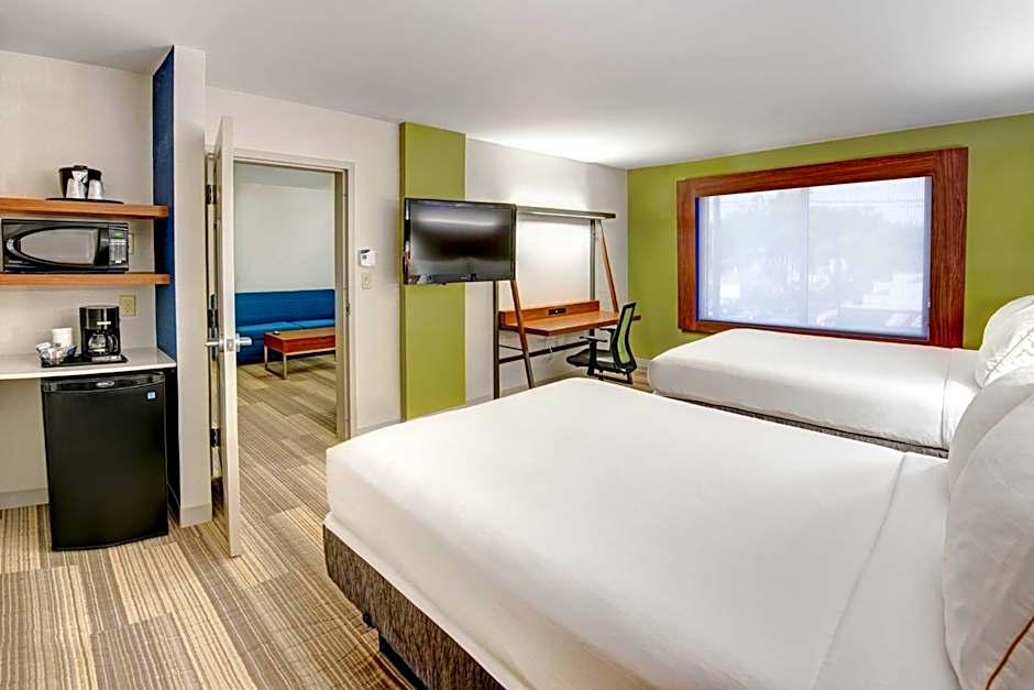 Holiday Inn Express Woodbridge By IHG