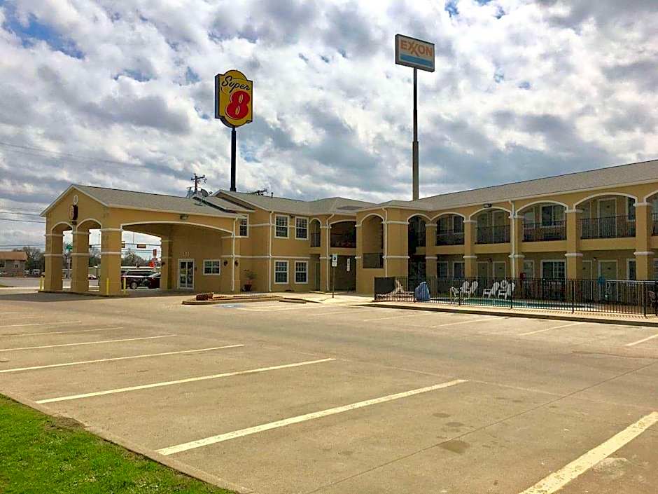 Scottish Inns & Suites Forney East Dallas TX
