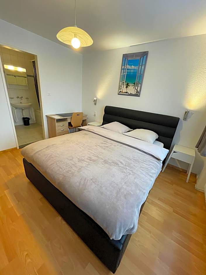 Foto 1 de 11 de 1 Double Bed or 2 Beds