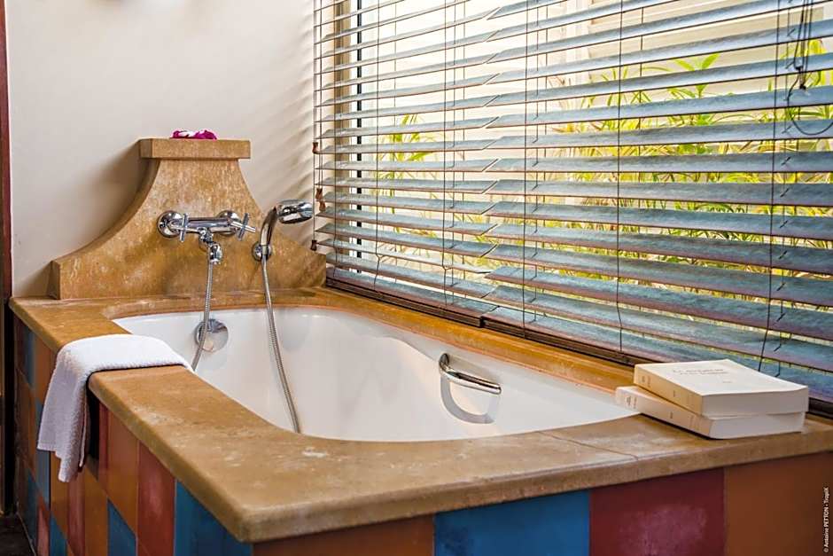 EAST KEYS - East Lagoon Suites