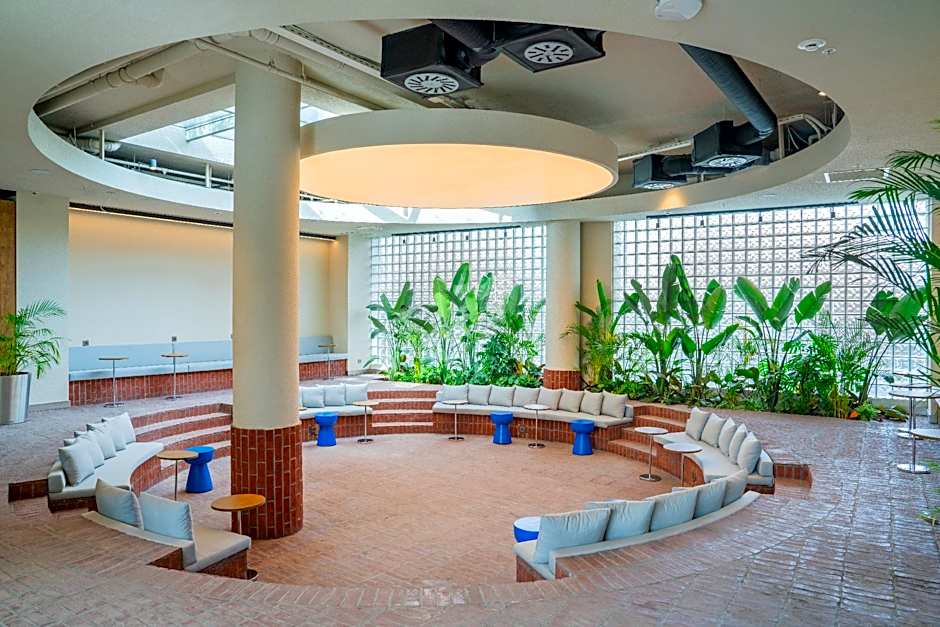 The Superior Living Kagithane