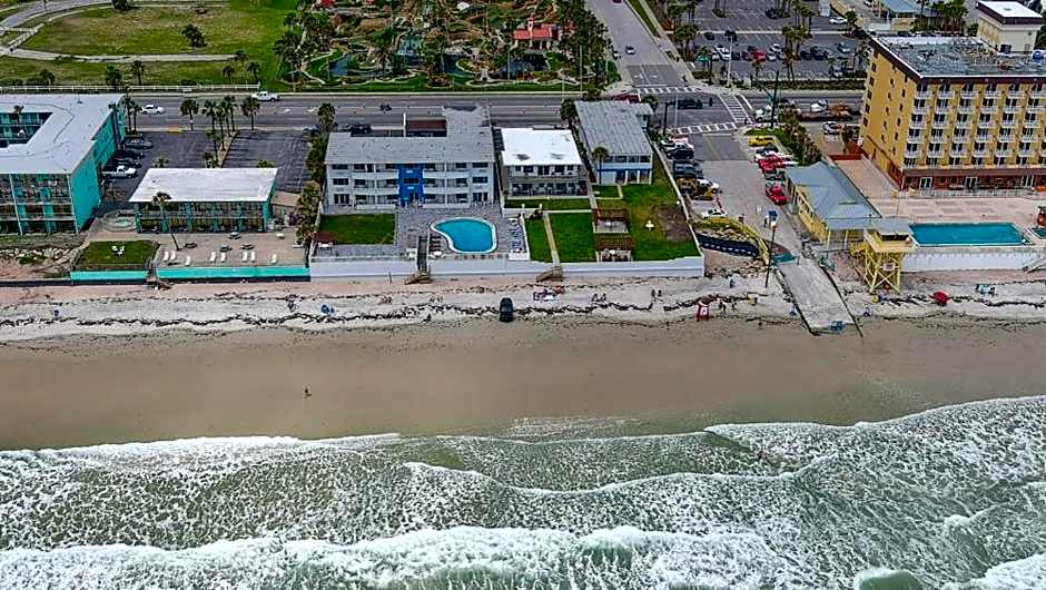 Driftwood Beach Motel
