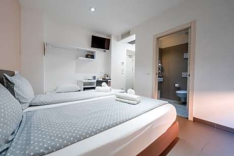 Superior Twin Room with Balcony