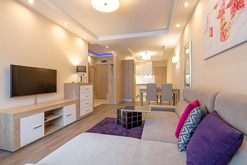 Silver Crown Hotel & Residence, Palace Quarter