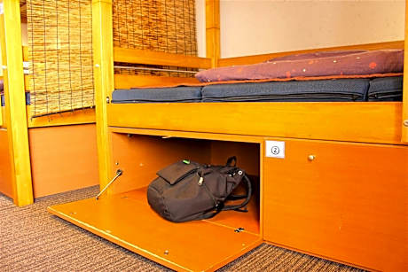Mixed Dormitory Room