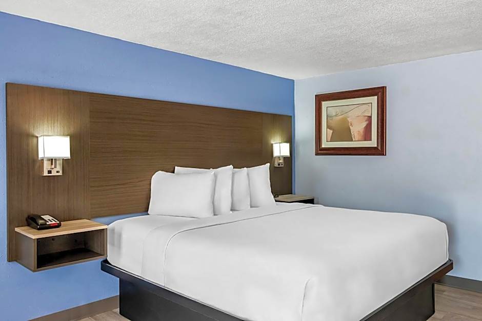 Travelodge by Wyndham Las Vegas NM