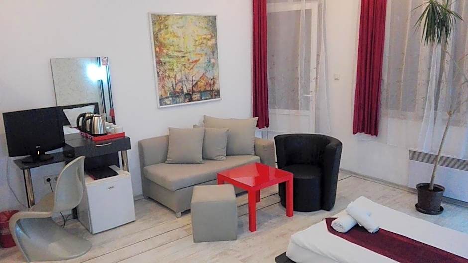 Scotty's Boutique Hotel