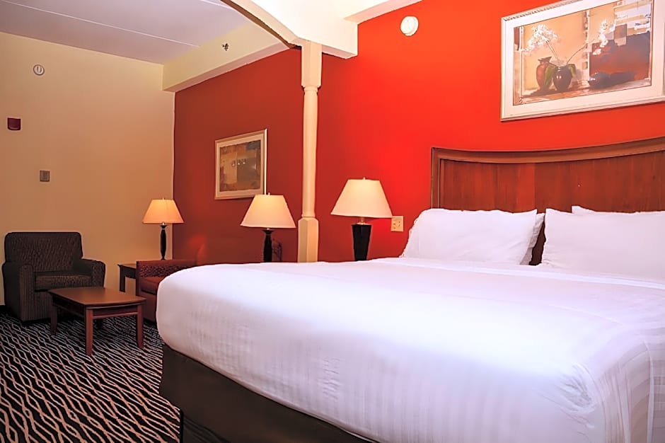 Four Points by Sheraton Fayetteville Fort Liberty