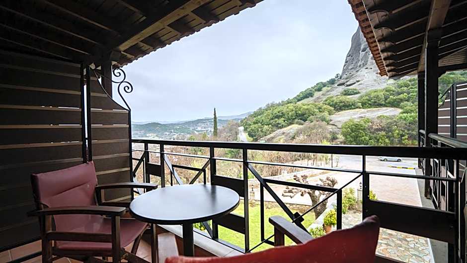 Dellas Boutique Hotel