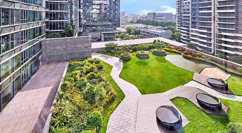 DoubleTree by Hilton Shenzhen Airport Residences
