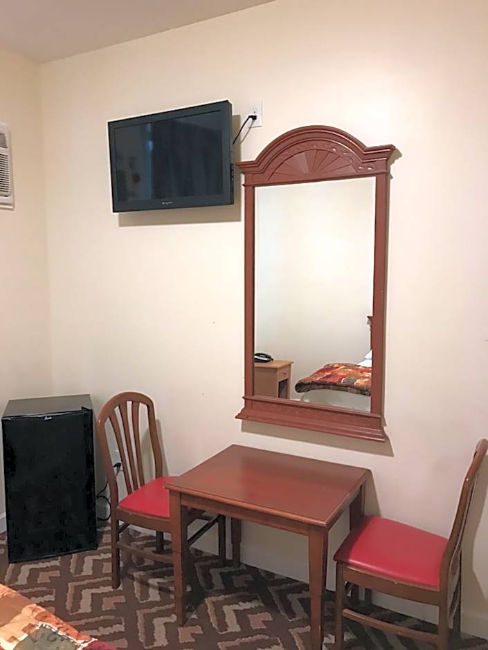 Waterbury Big Apple Motel