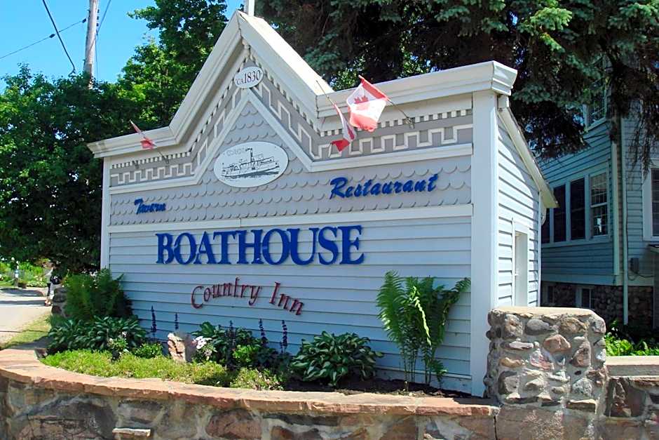 Boathouse Country Inn